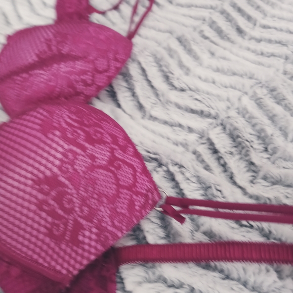 Pink Lace Bra 36B - Picture 3 of 6